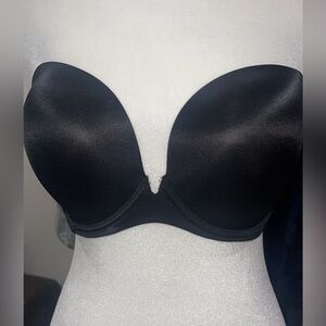 Victoria’s Secret body by Victoria lined strapless Black lace Bra 36 D